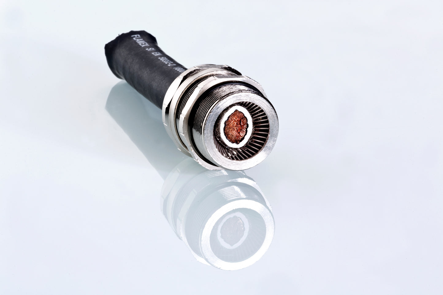 Presse-étoupe CEM PFLITSCH blueglobe TRI M25x1,5 -bg 225ms tri